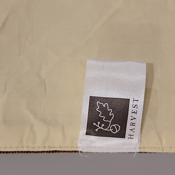 Fall table runner - Picture 8 of 10